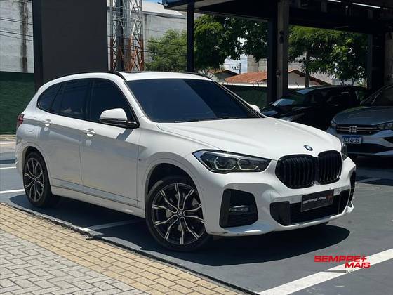 BMW X1 2.0 16V TURBO ACTIVEFLEX SDRIVE20I GP 4P AUTOMÁTICO BMW X1 2.0 16V TURBO ACTIVEFLEX SDRIVE20I GP 4P AUTOMÁTICO